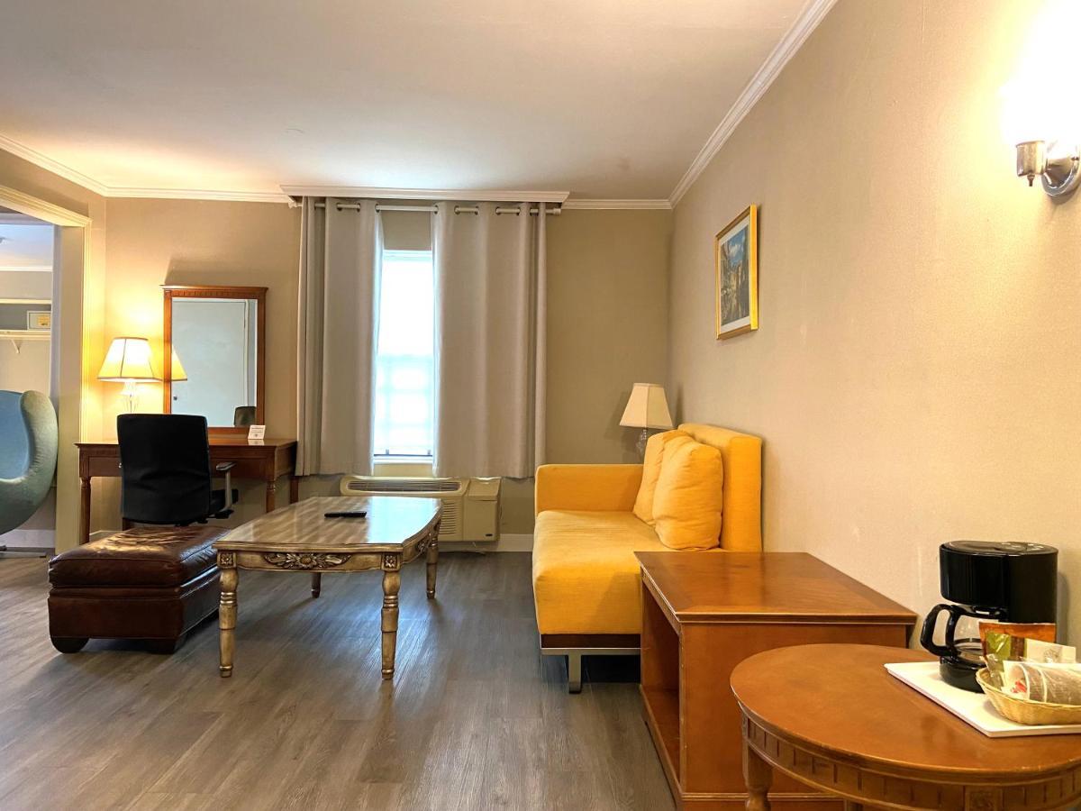 Ramada By Wyndham Angeles/wilshire Center
